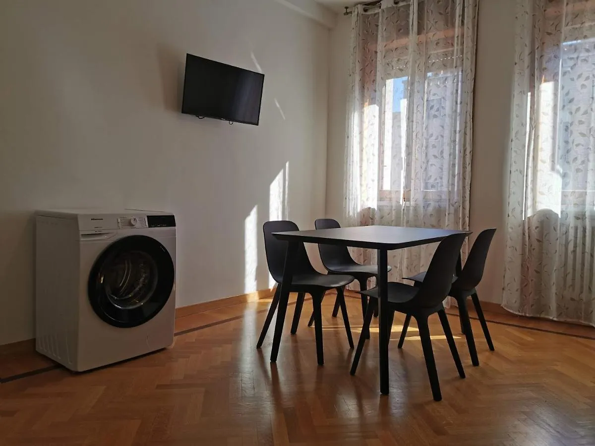 Pergolesi Apartments Milan Italy