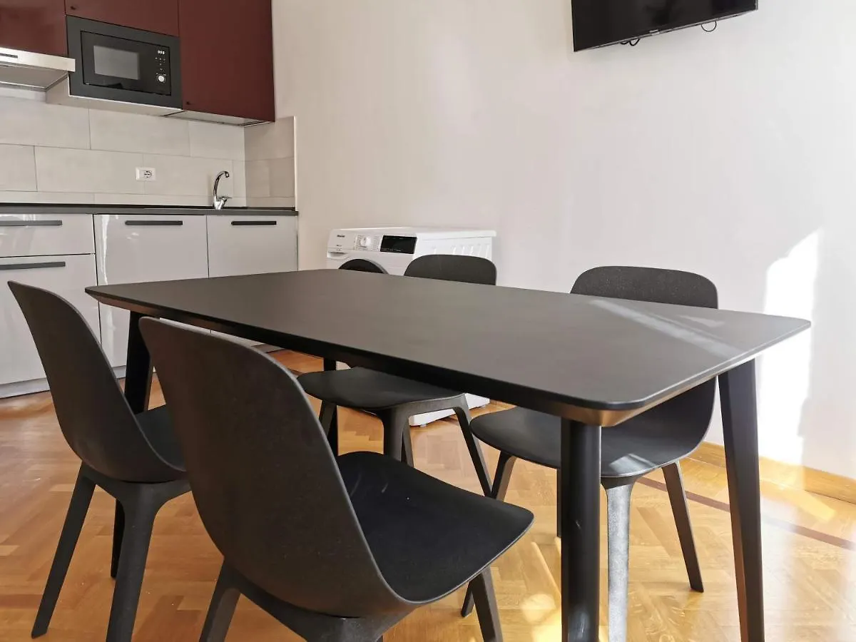 Pergolesi Apartments Milan