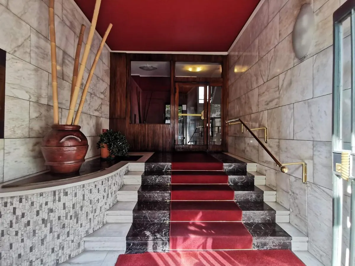 Pergolesi Apartments Milan